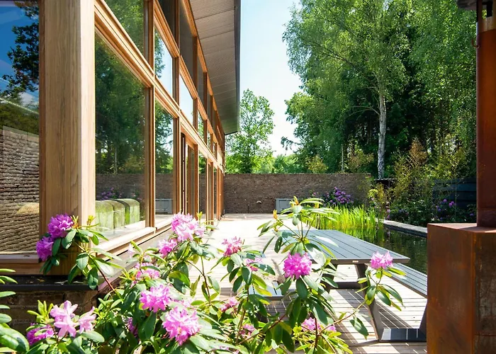 Lovely In Gorssel With Private Swimming Pool, Be Inside Or Outside * 고셀